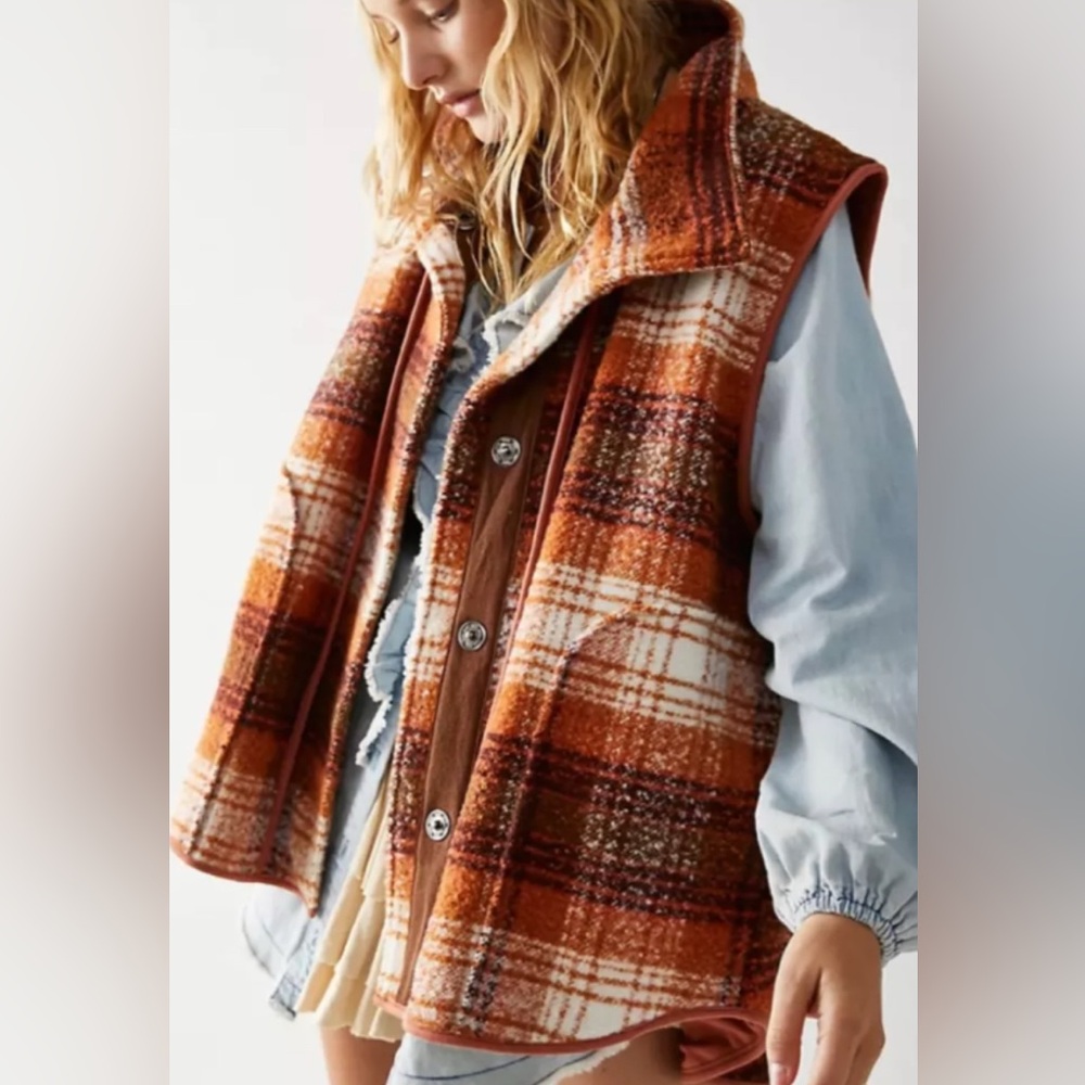 Free people wrapped up blanket vest sz S